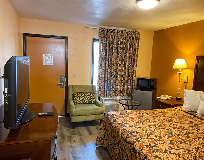 King Room - Non-Smoking